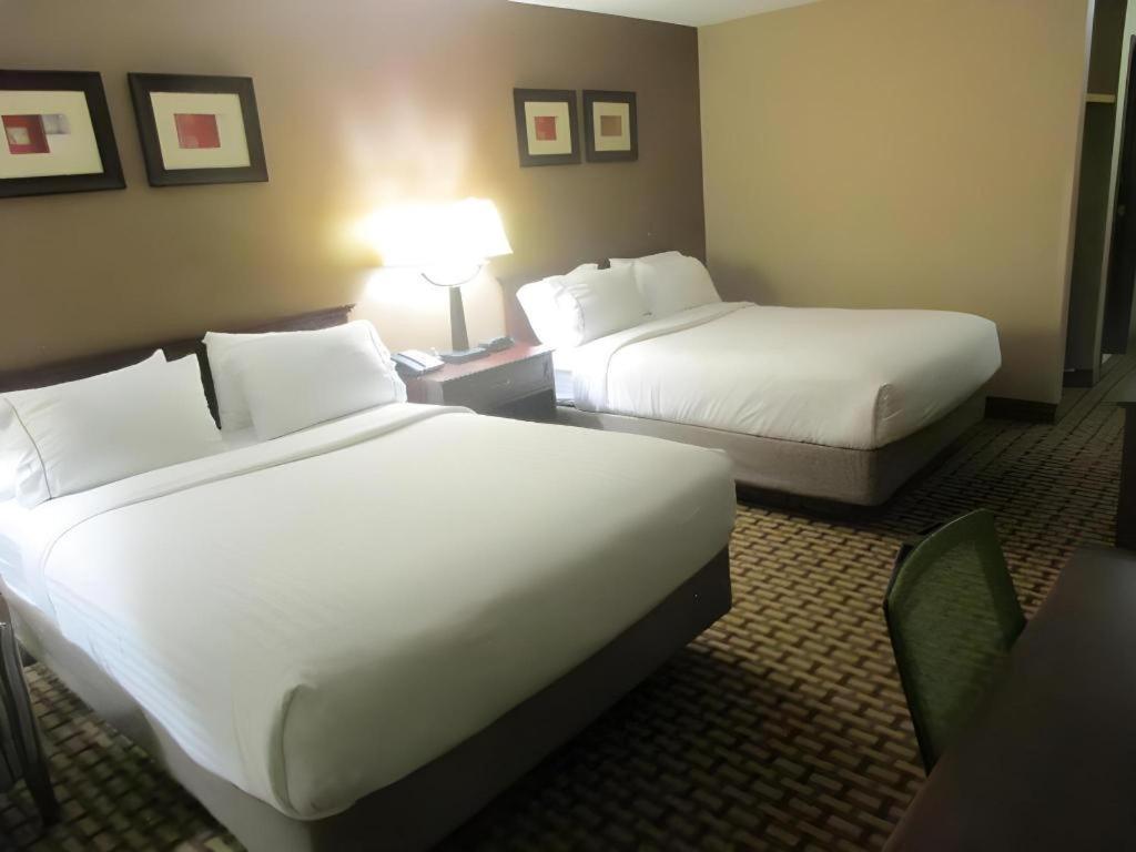 Holiday Inn Express O'Neill By Ihg Екстериор снимка