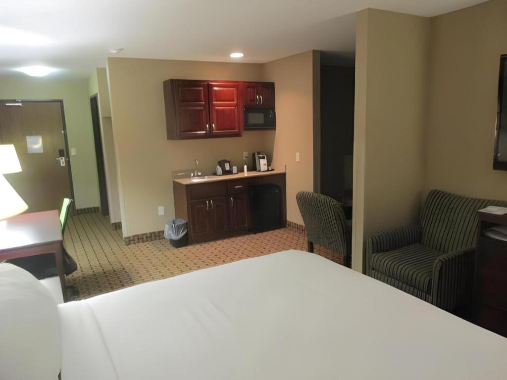 Holiday Inn Express O'Neill By Ihg Екстериор снимка