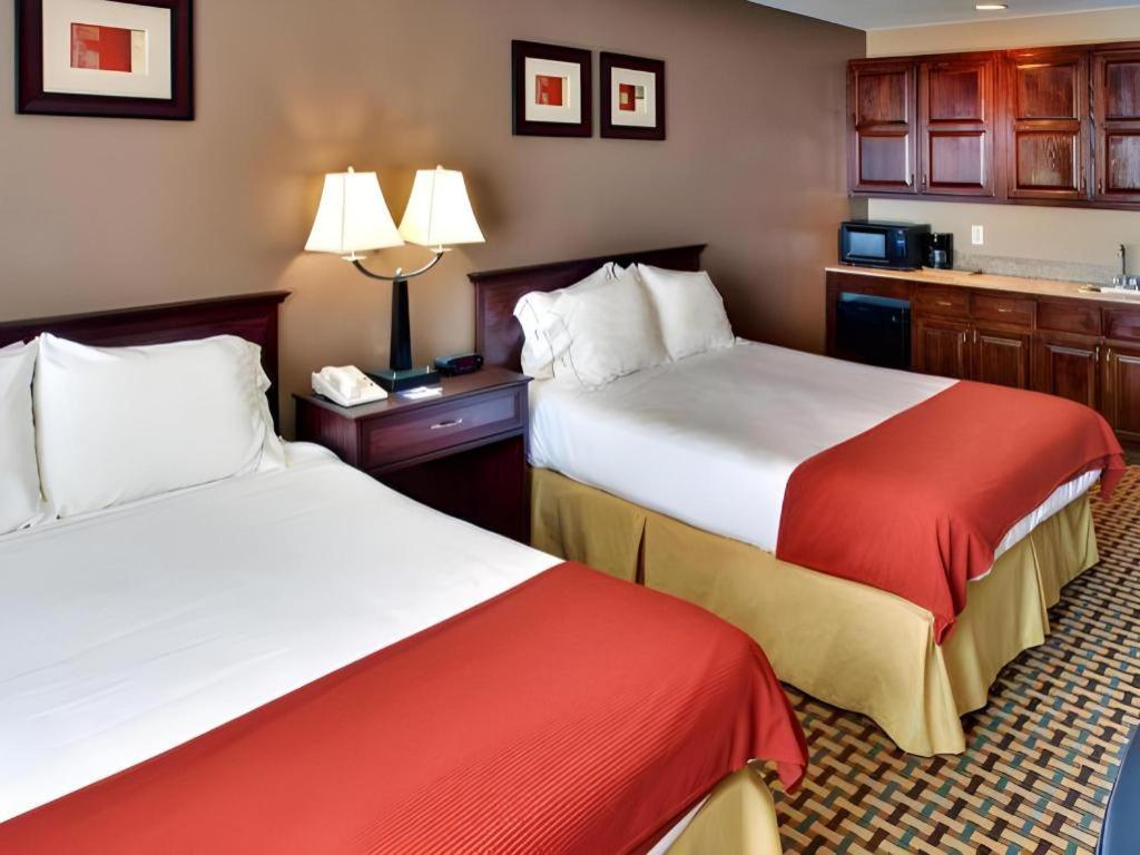 Holiday Inn Express O'Neill By Ihg Екстериор снимка